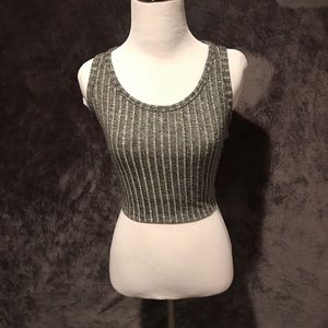 Knitted gray crop top